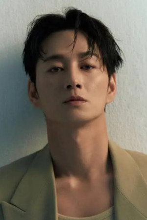 이현욱